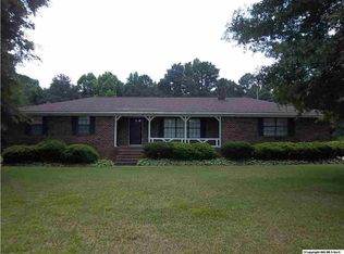 262 John L Gap Rd, Boaz, AL 35956