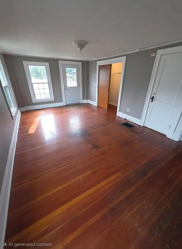 2 bed, 1.0 bath, 895 sqft, $1,300 — Photo 3