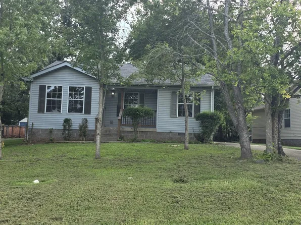 105 Natchez Ct S, La Vergne, TN 37086