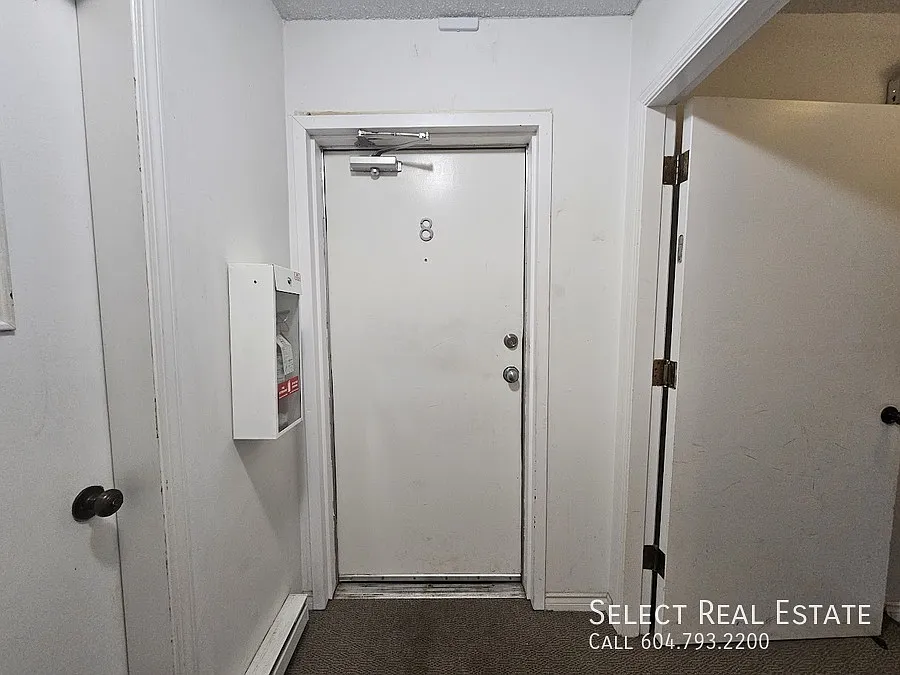 2 bed, 865 sqft, $1,400 — Photo 3