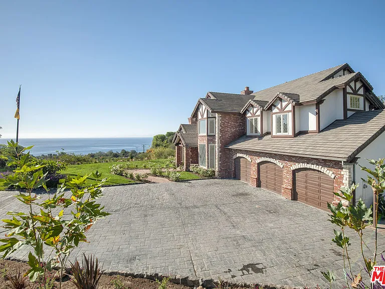 27437 Winding Way — Photo 3