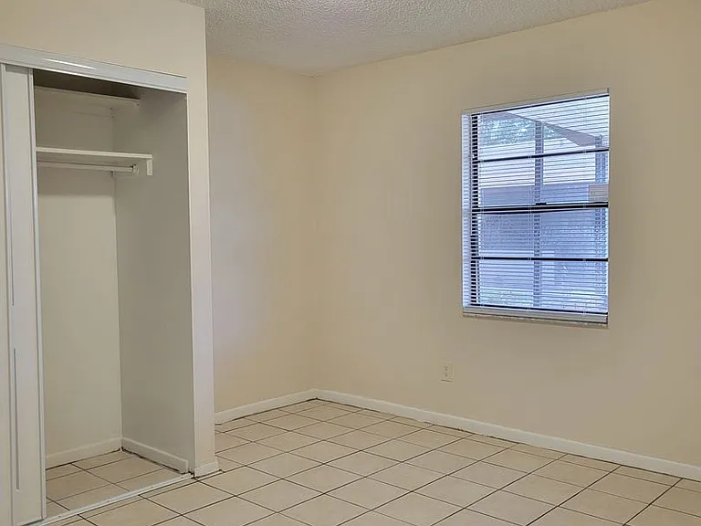 2117 Avenue G NW — Photo 5