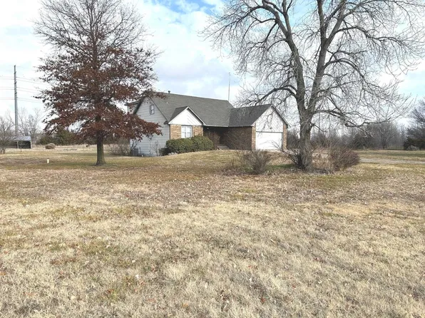 13610 E Deerfield Trl, Derby, KS 67037