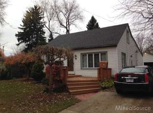 180 Smith St, Mount Clemens, MI 48043