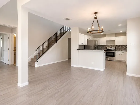 245 Lake Estates Dr, Montgomery, TX 77356