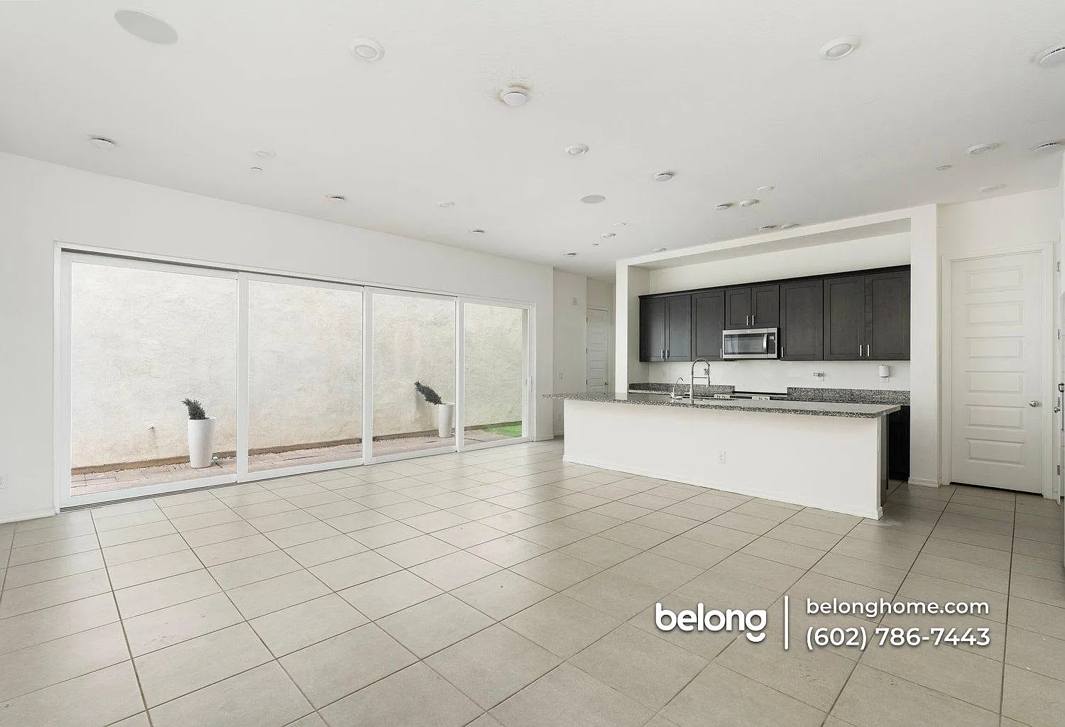 5 bed, 3.5 bath, 2410 sqft, $3,750 — Photo 4