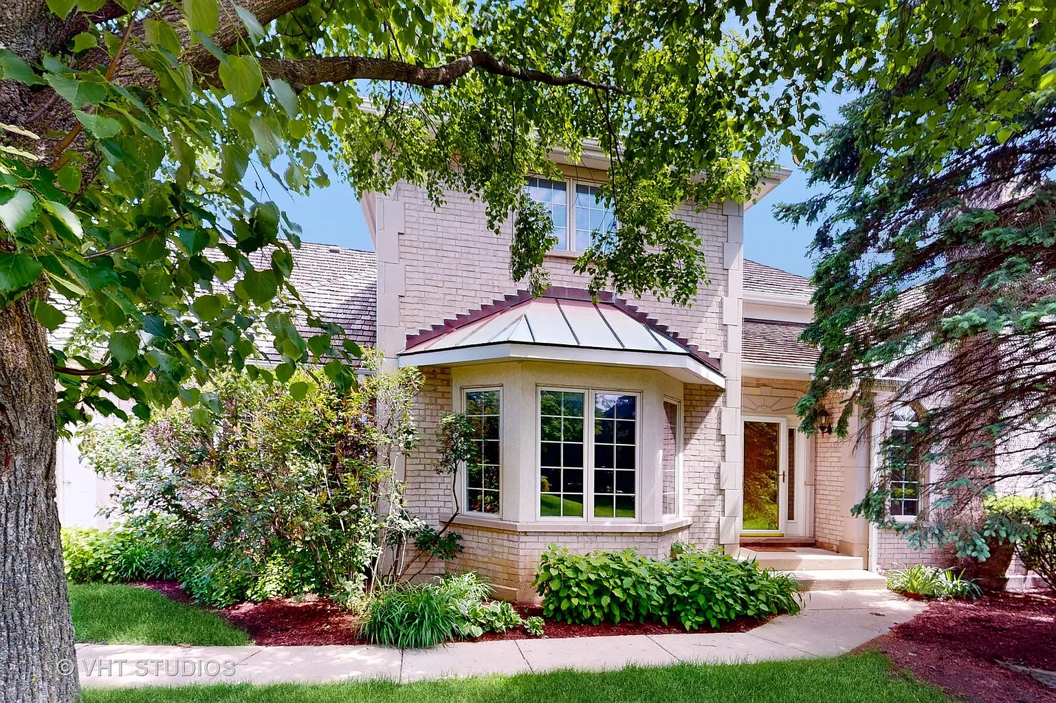 1116 Pine Oaks Cir photo 1