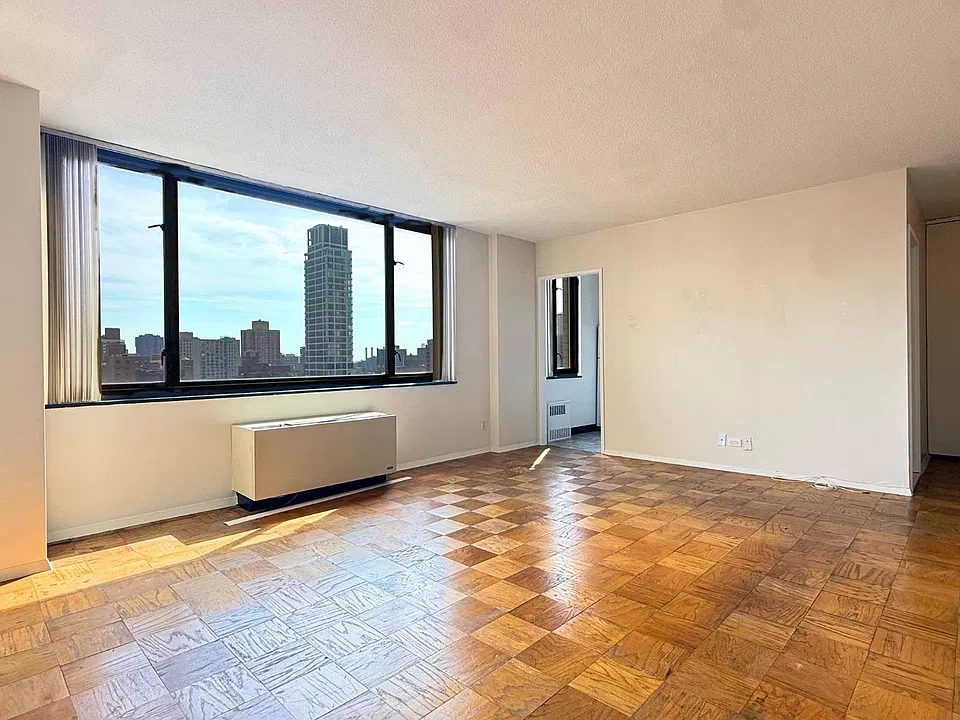 407 Park Ave S #21C