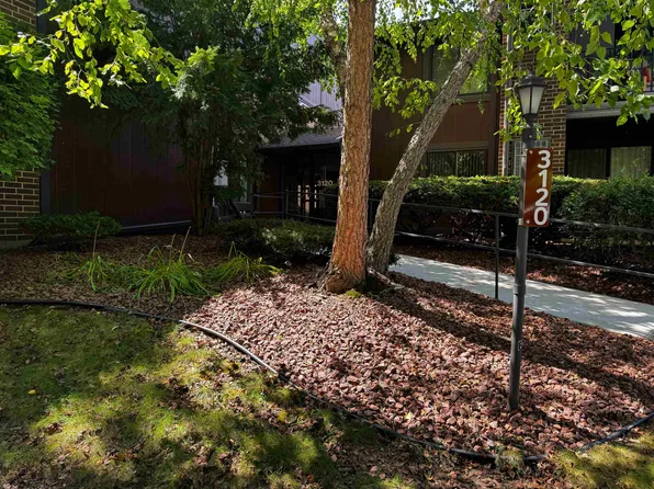 3120 Creek View Dr #1, Middleton, WI 53562