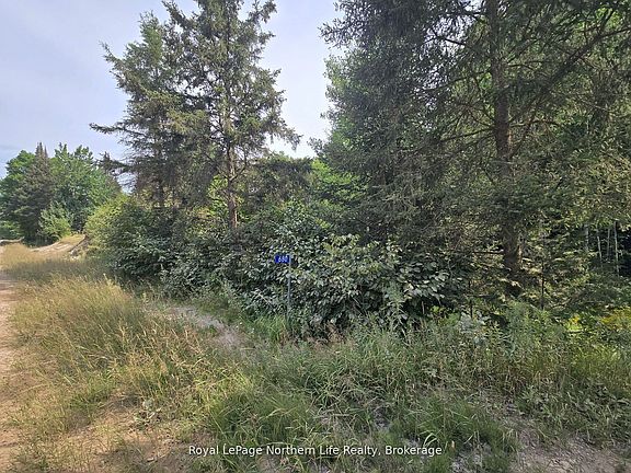2nd image of 680 Mount Pleasant Rd