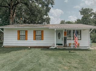 203 Robert E Lee St, Fort Oglethorpe, GA 30742