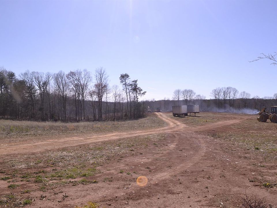 2nd image of 20 Trents Landing