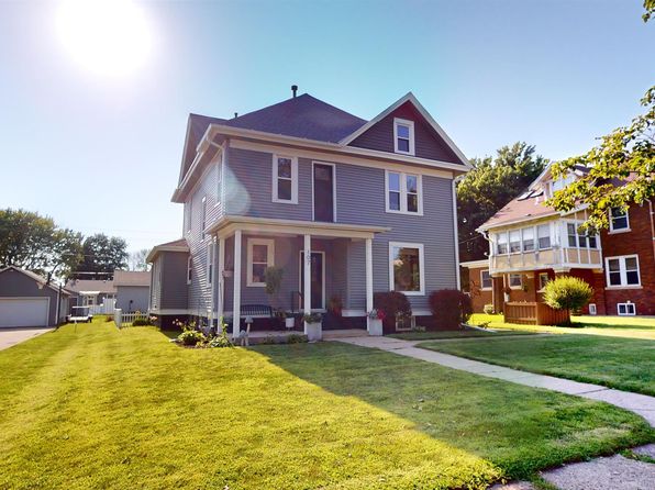 107 S Lena St, Holstein, IA 51025