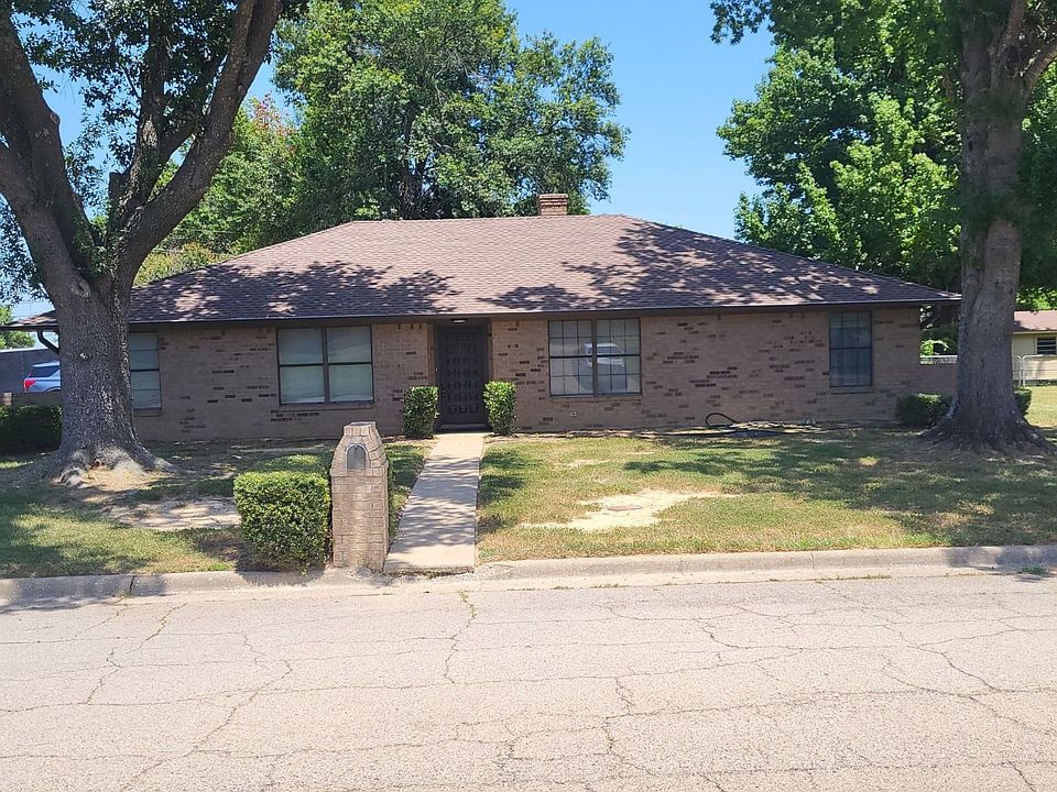 1st image of 1429 Live Oak St