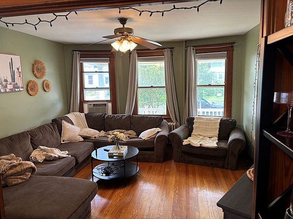 2nd image of 32 W Erie St #1