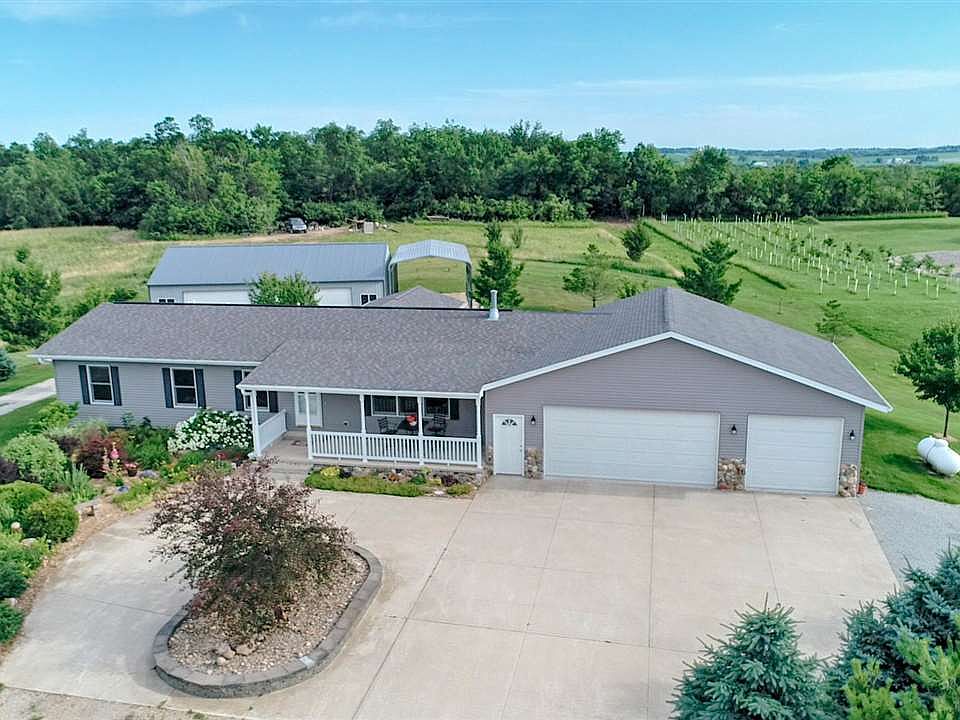 1st image of 28546 325th St