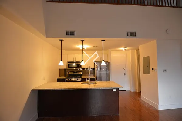 Rented by Yaffa Realty LLC | media 61