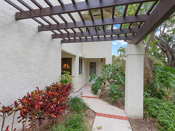 3rd image of 204 Sea Oats Dr #D