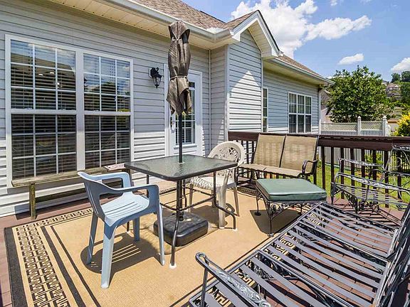 5th image of 2387 Coventry Ct NW