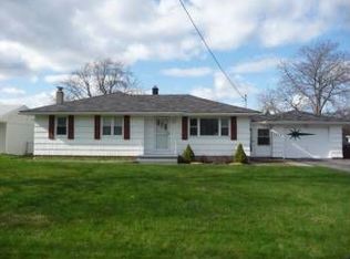 3214 Lyell Rd, Rochester, NY 14606