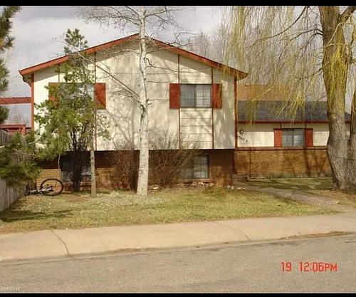 2700 W Lake St Photo 1