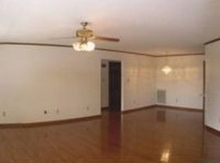 224 Cobblestone Creek Rd NW, Cleveland, TN 37312