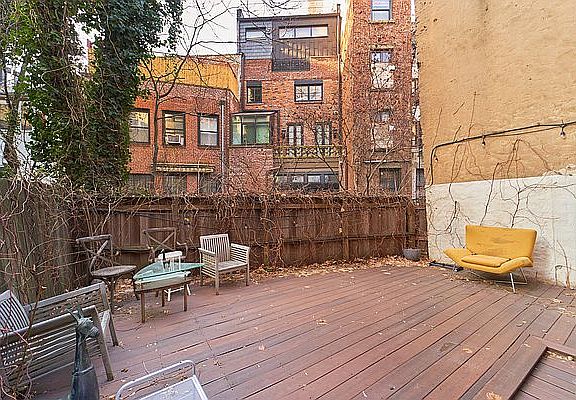 4th image of 224 W 13th St #Ct2