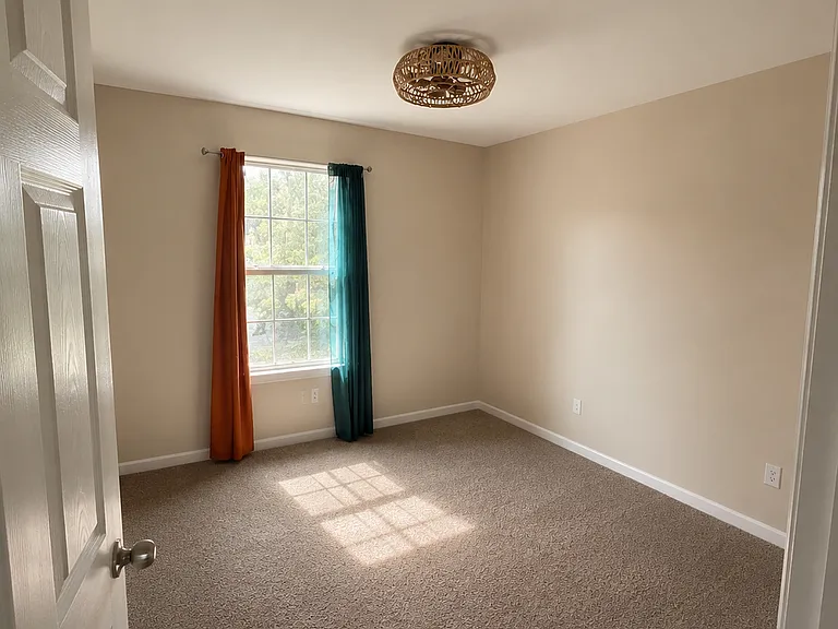 886 Balkin Ct — Photo 4