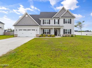 322 Naval Store Dr, Jacksonville, NC 28546