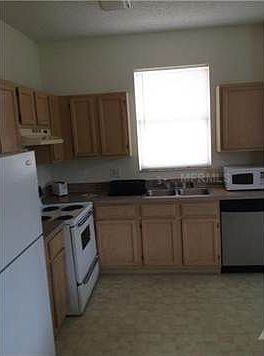 4th image of 8919 Metheny Cir