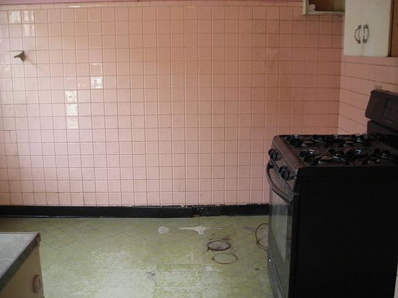 5th image of 4855 Carol St #D