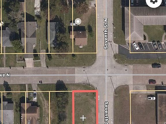 5th image of 709 8th Ave N