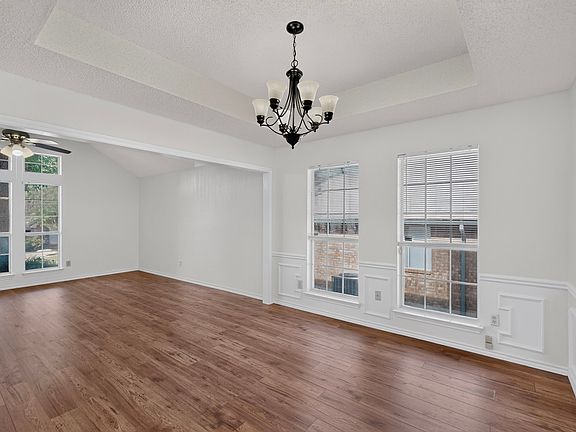 5th image of 1426 Mapleview Dr