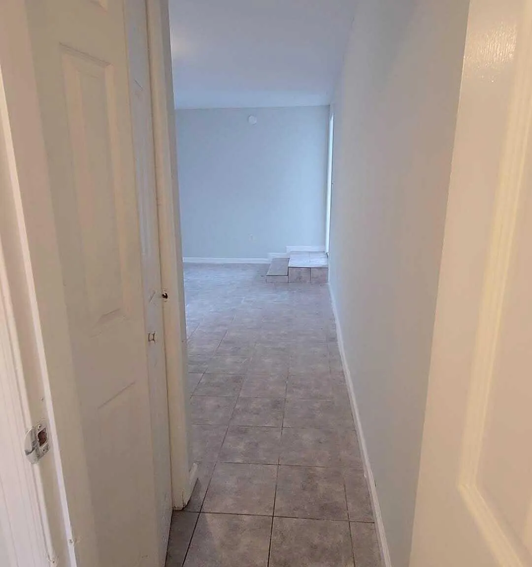 1 bed, 1.0 bath, 3808 sqft, $1,600 — Photo 4