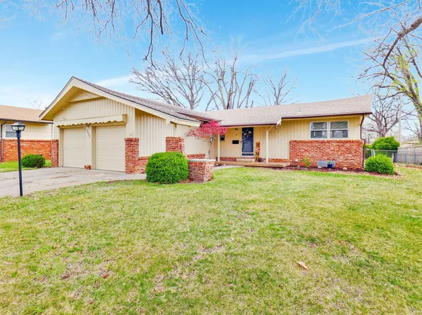 9822 W Hardtner Ave, Wichita, KS 67212