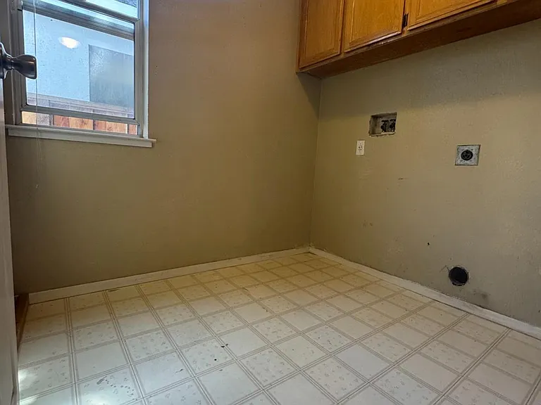4009 Pillsbury Ct — Photo 12