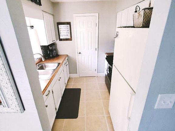 5th image of 13321 NW 152nd Pl