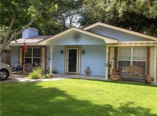 225 Woodland Cir, Ocean Springs, MS 39564