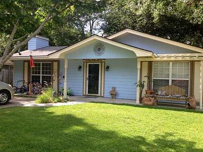 225 Woodland Cir, Ocean Springs, MS, 39564