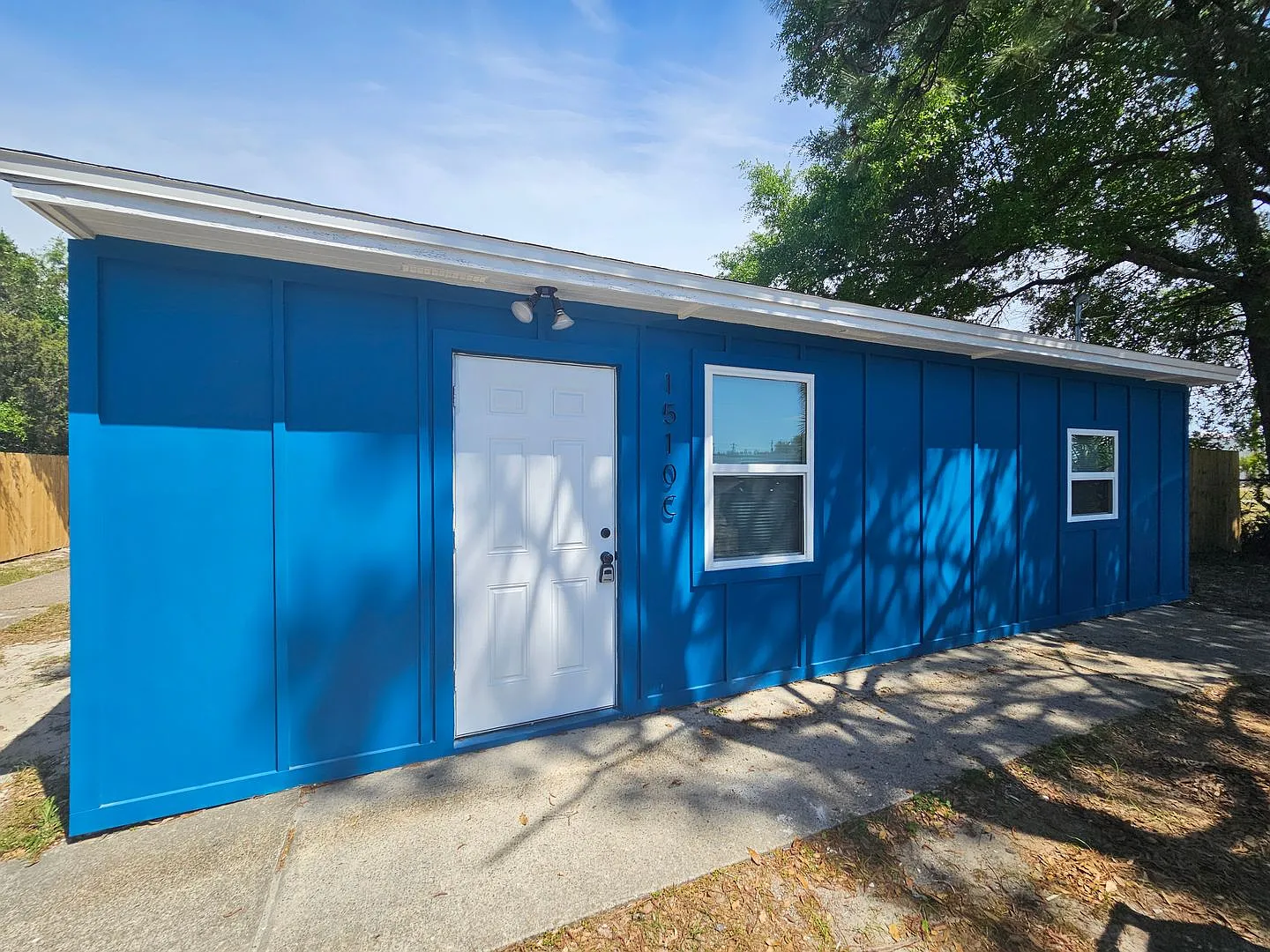1510 Arthur Ave — Photo 2