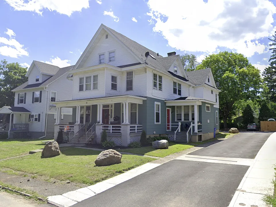 93 Marsh St