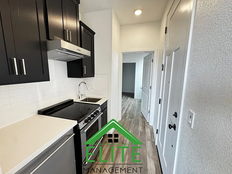 711 Rosazzo Ln #2 — Photo 6