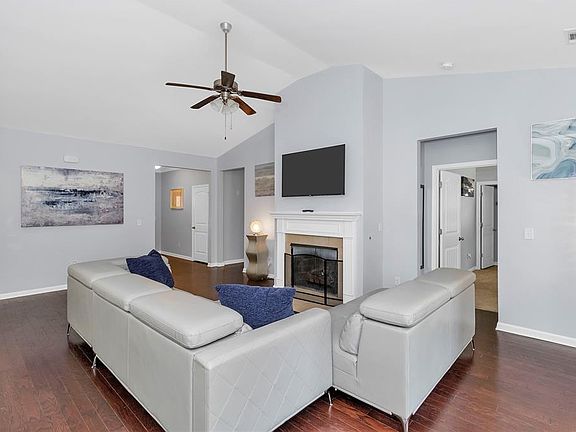 5th image of 9125 Ashford Park Ct