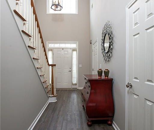 5th image of 2241 Snug Hbr NE