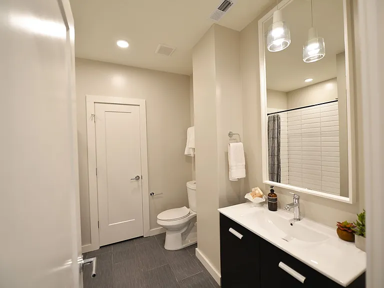 415 Debaliviere Ave — Photo 37