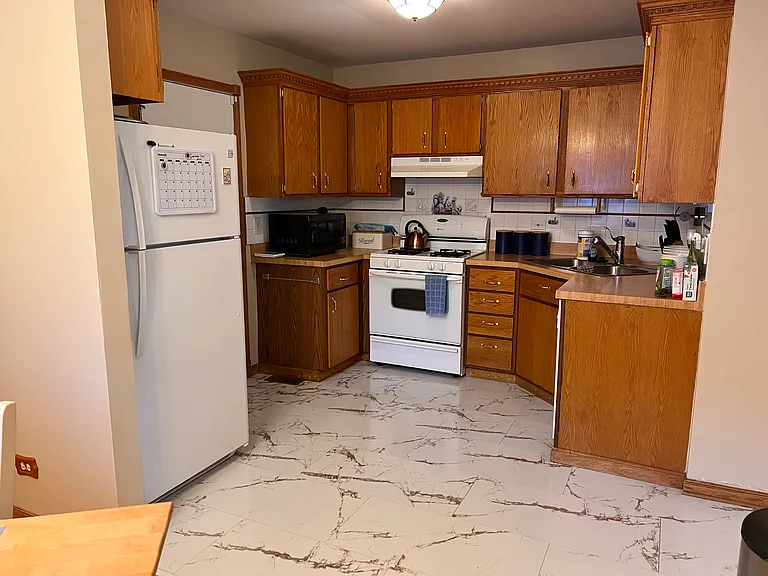 2694 College Hill Cir — Photo 4