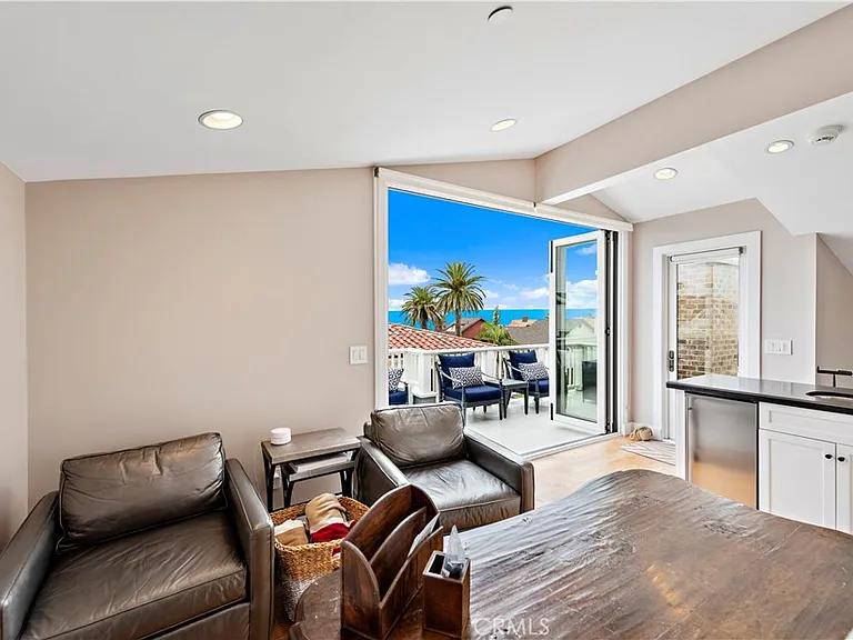212 Marguerite Ave — Photo 23