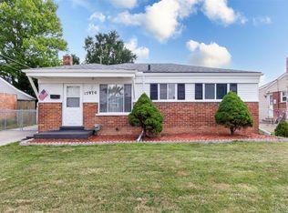 17970 S Wind Dr, Fraser, MI 48026