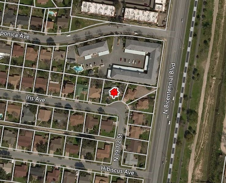 2nd image of 1912 Iris Ave