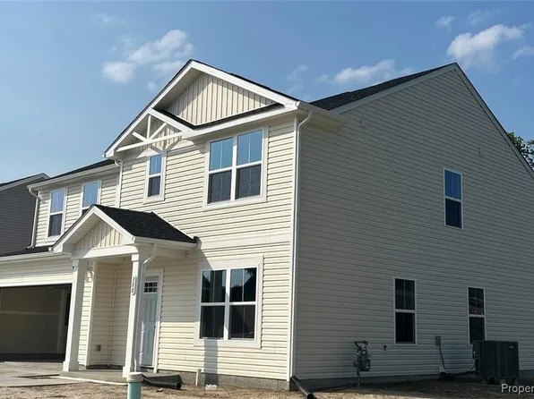 300 Pointers Dr, West Point, VA 23181